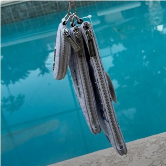 Michael Kors Jet Set Girls Wristlet Trio - Picture 5 of 15